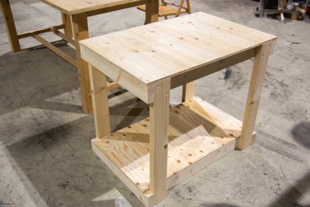 木製　作業　ワゴン　DIY　２ｘ４　2x4